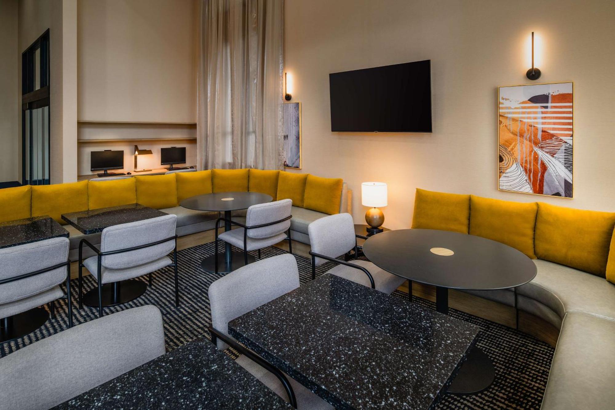 Hyatt Place Nashville/Green Hills Екстериор снимка